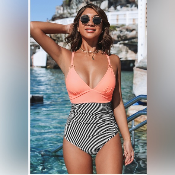 Cupshe Other - Peachy and Striped Gathered One Piece Swimsuit Sz large